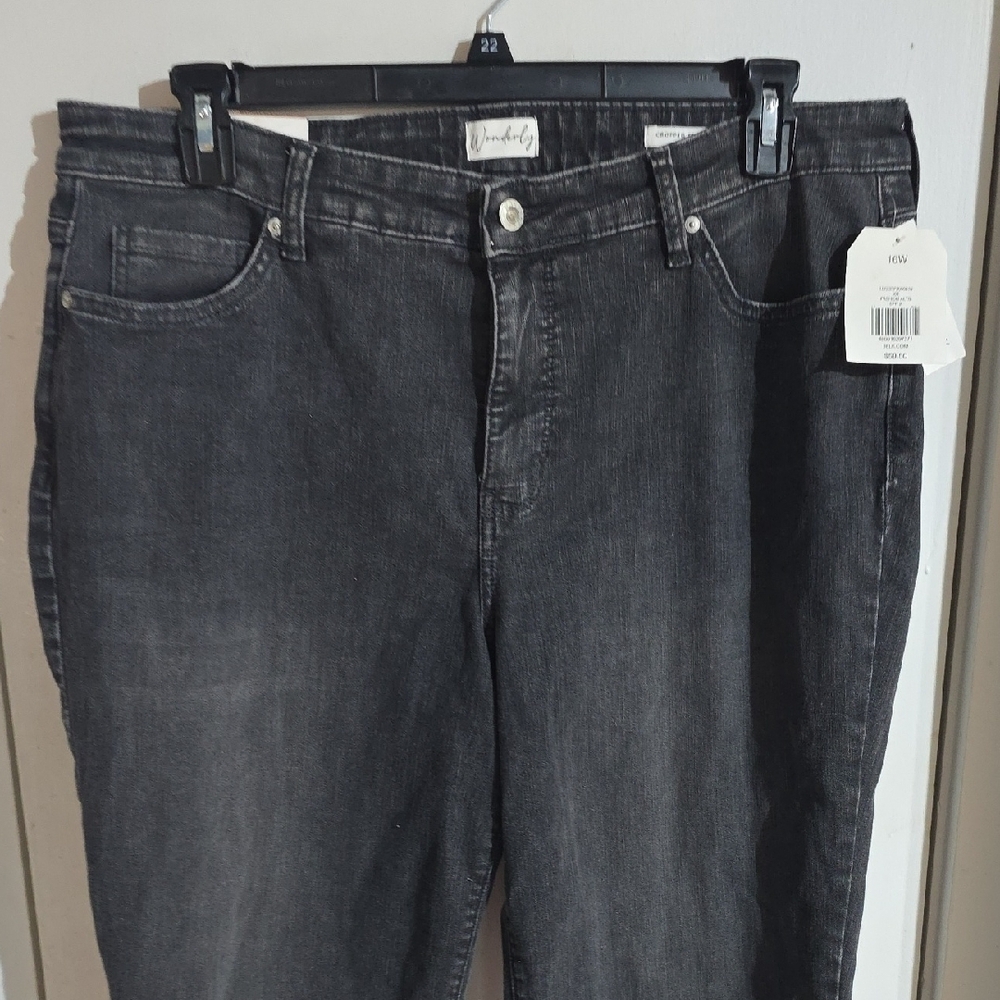 Wonderly Washed Black Ankle Jeans - Picture 2 of 4